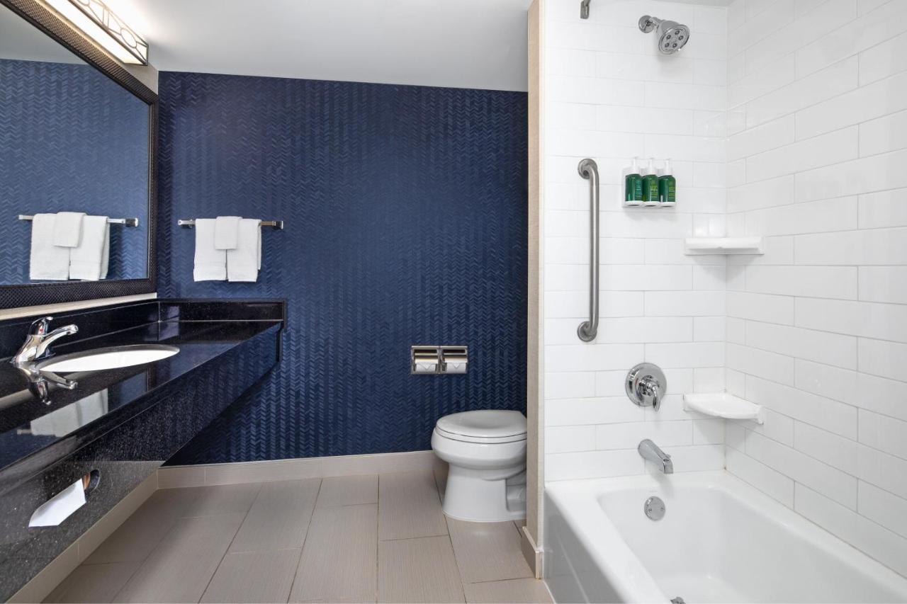 Fairfield Inn & Suites By Marriott Toronto Mississauga Zewnętrze zdjęcie