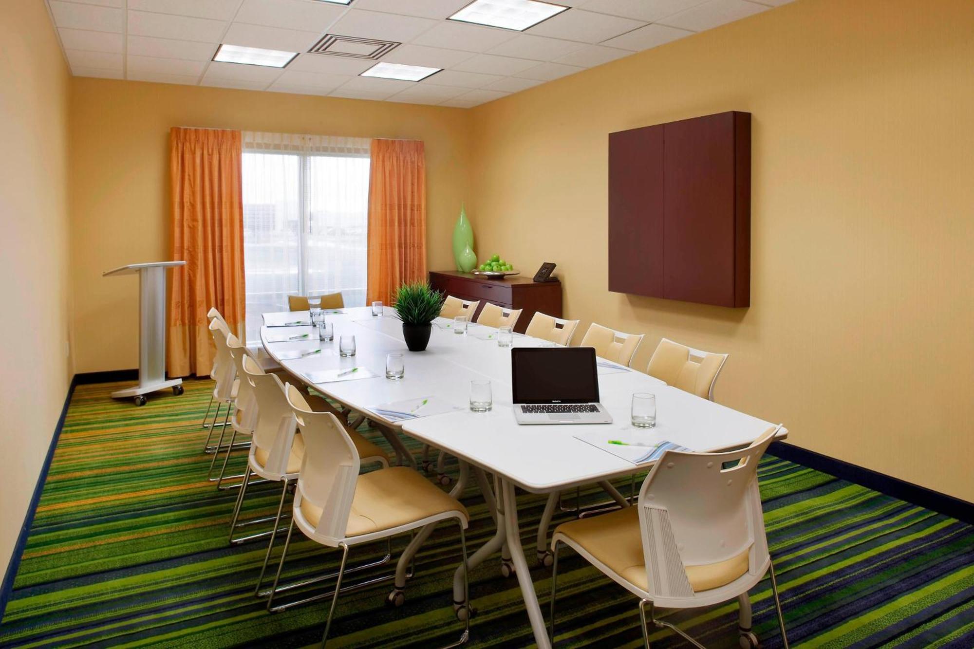 Fairfield Inn & Suites By Marriott Toronto Mississauga Zewnętrze zdjęcie