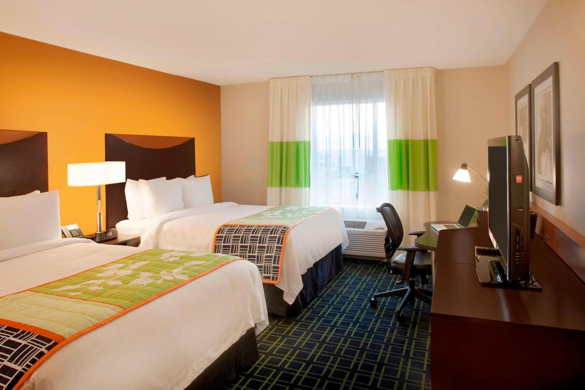 Fairfield Inn & Suites By Marriott Toronto Mississauga Zewnętrze zdjęcie