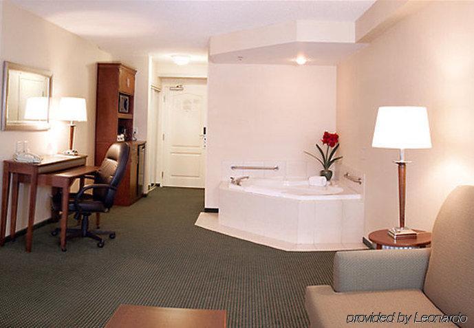 Fairfield Inn & Suites By Marriott Toronto Mississauga Zewnętrze zdjęcie