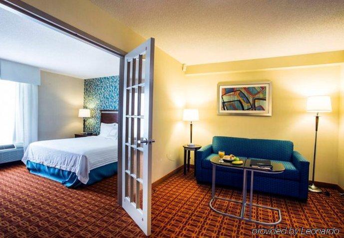 Fairfield Inn & Suites By Marriott Toronto Mississauga Zewnętrze zdjęcie